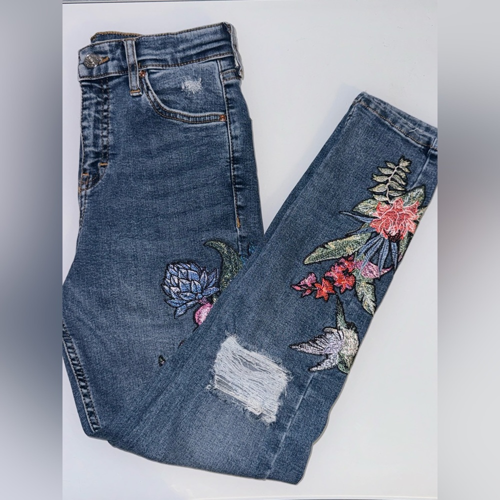 Floral Skinny Jeans with Small Rips